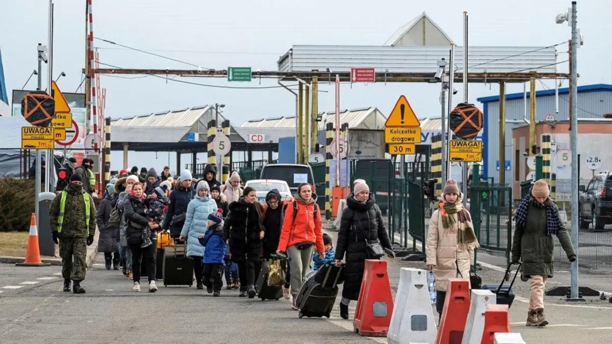 Українські біженці масово покидають Польщу: куди саме вони їдуть у пошуках прихистку