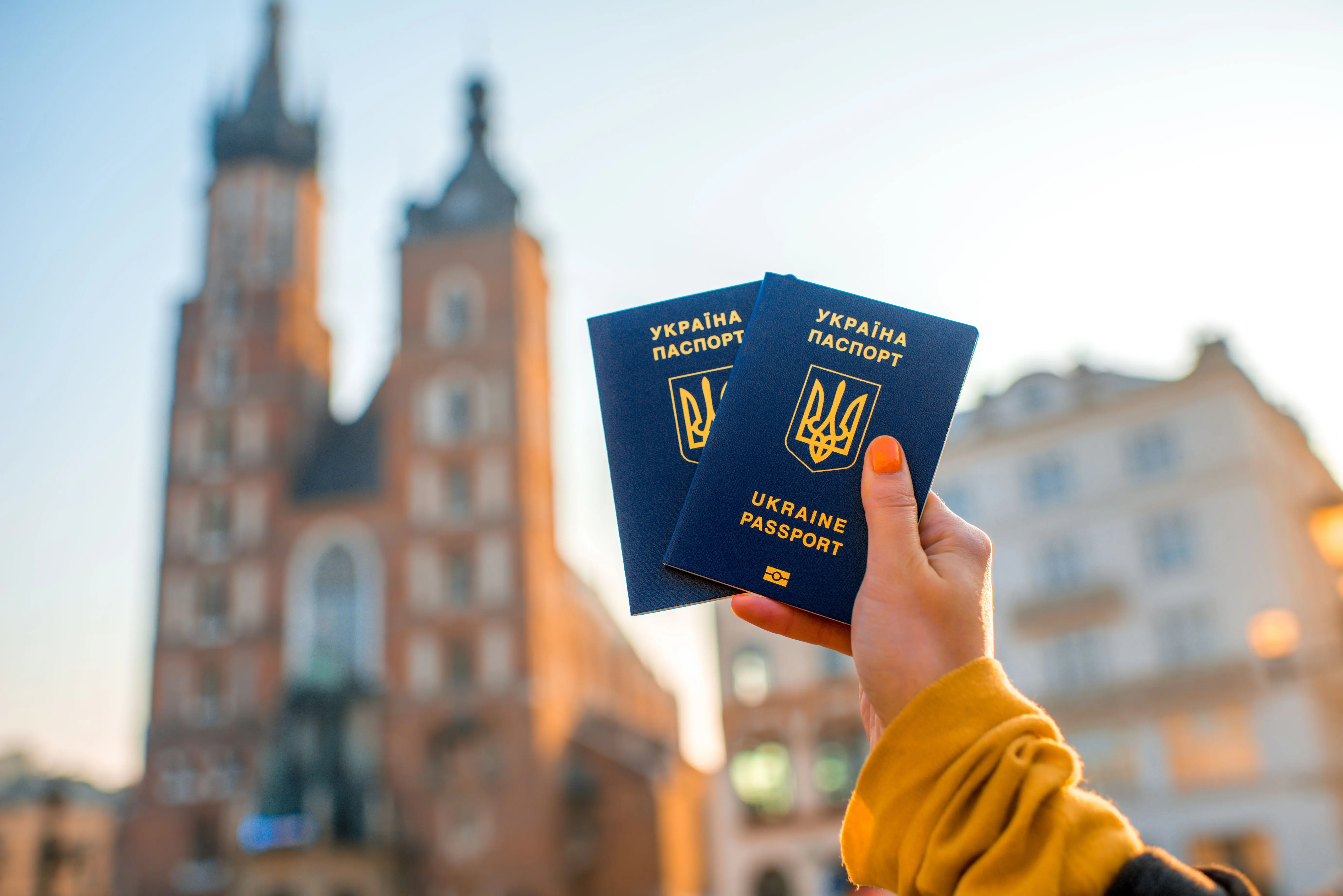 Починаючи з 1 квітня, в Україні підвищується ціна на оформлення закордонного паспорта.